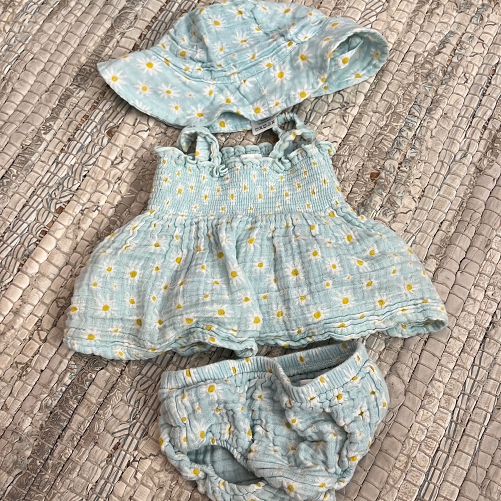 Angel dear daisy matching set